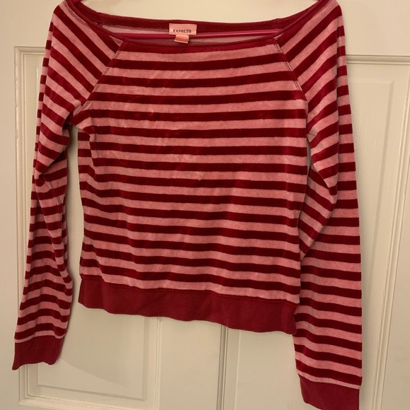 💘 Small Express Velvety Sweater - Picture 3 of 5